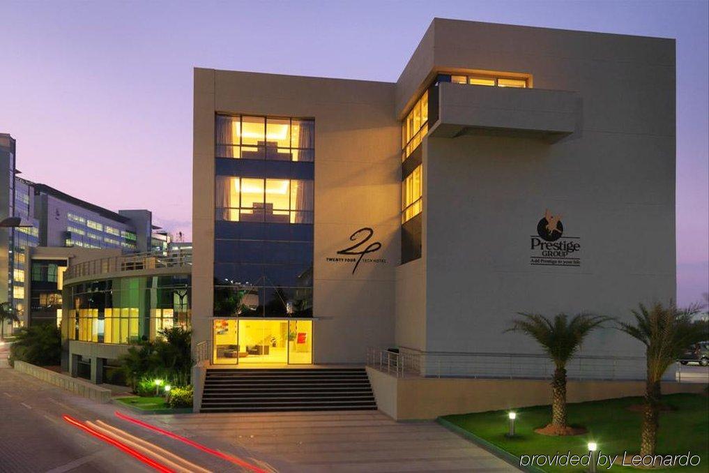 24 Tech Hotel Bangalore Eksteriør bilde