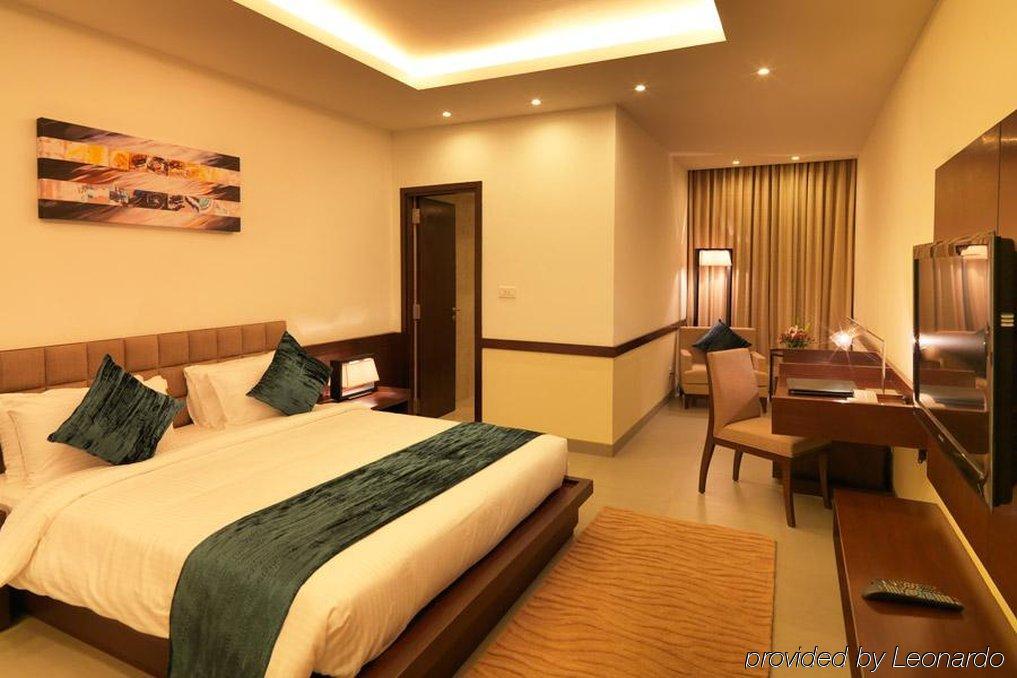 24 Tech Hotel Bangalore Eksteriør bilde