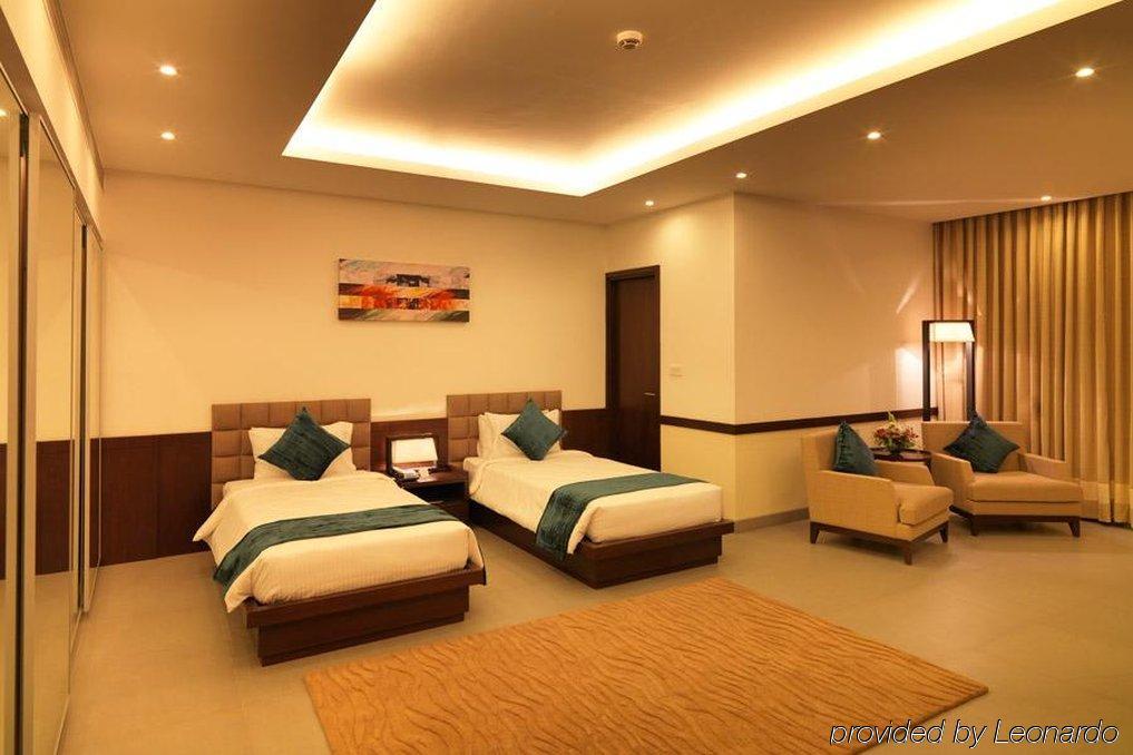 24 Tech Hotel Bangalore Eksteriør bilde