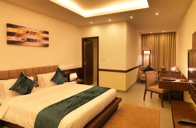 24 Tech Hotel Bangalore Eksteriør bilde