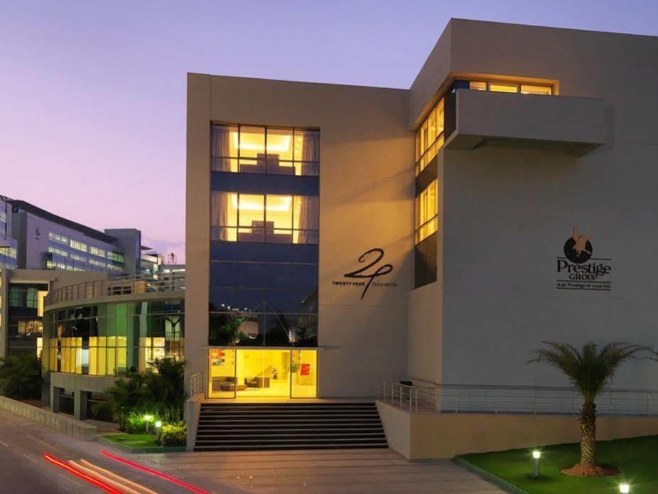24 Tech Hotel Bangalore Eksteriør bilde