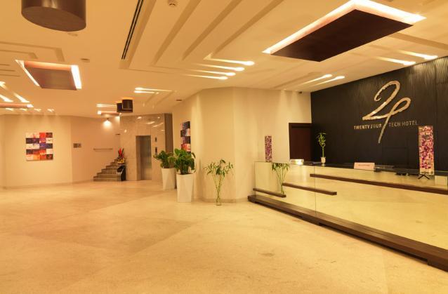 24 Tech Hotel Bangalore Eksteriør bilde